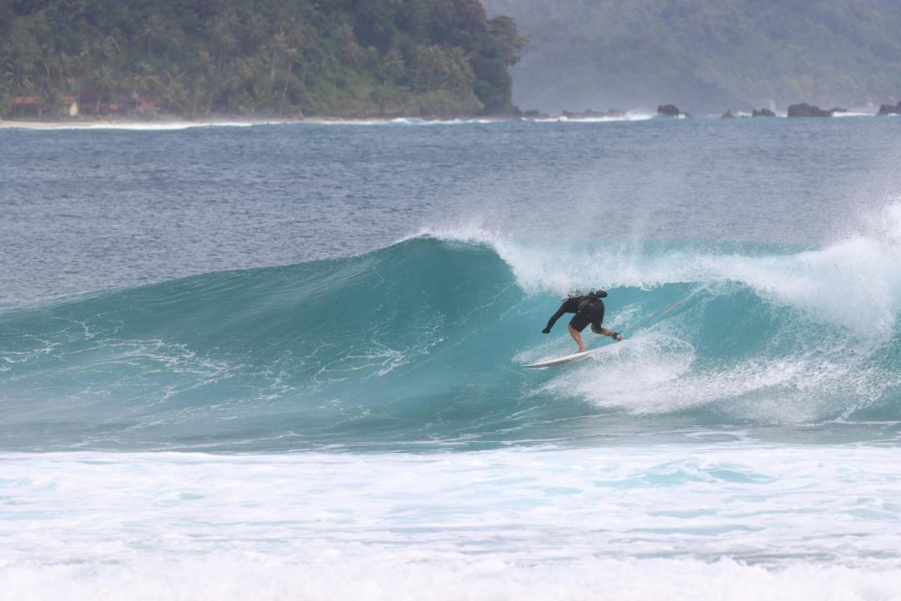 Rumah Nalu Surf Camp Krui 外观 照片