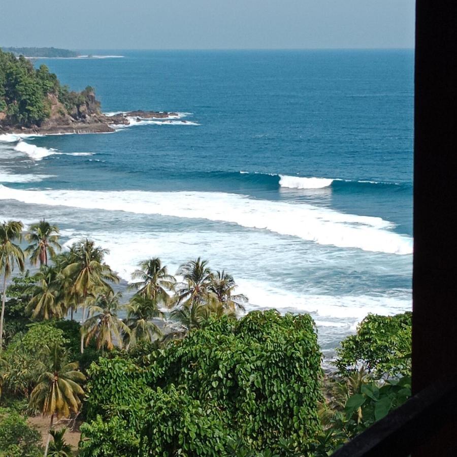 Rumah Nalu Surf Camp Krui 外观 照片