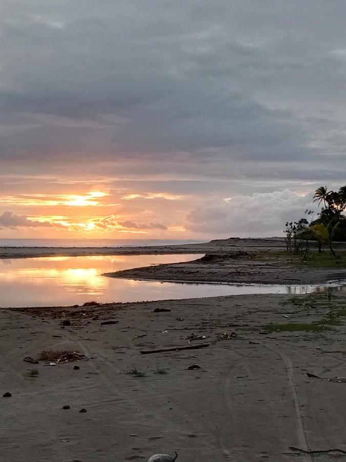 Rumah Nalu Surf Camp Krui 外观 照片