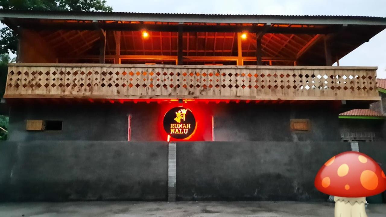 Rumah Nalu Surf Camp Krui 外观 照片
